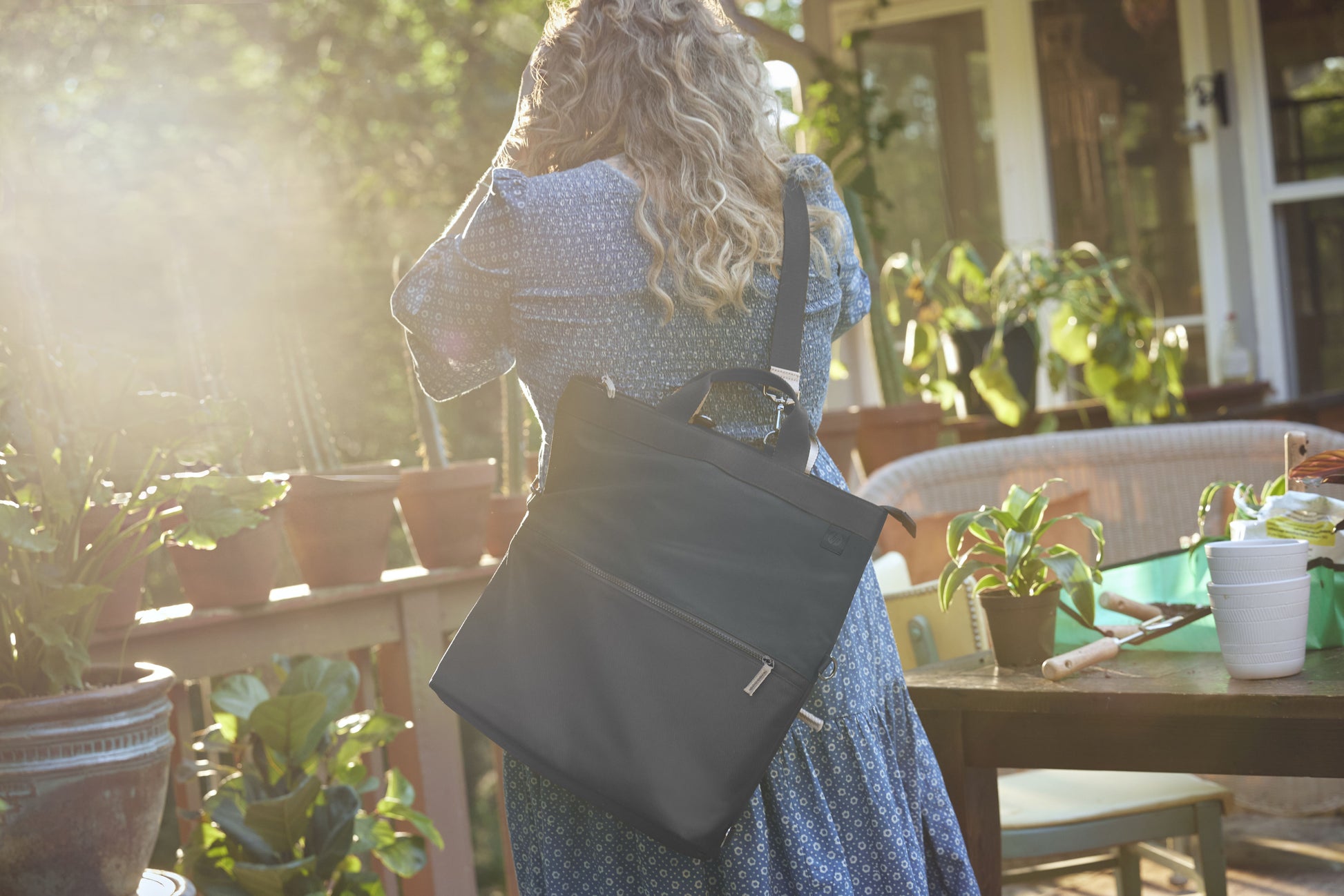 HP - Laptop Tote - 14" - Convertible Guatemala