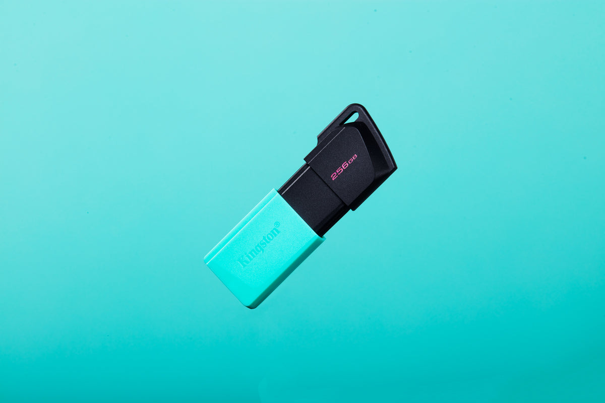 Kingston DataTraveler Exodia M - Unidad flash USB - 256 GB - USB 3.2 Gen 1 Guatemala
