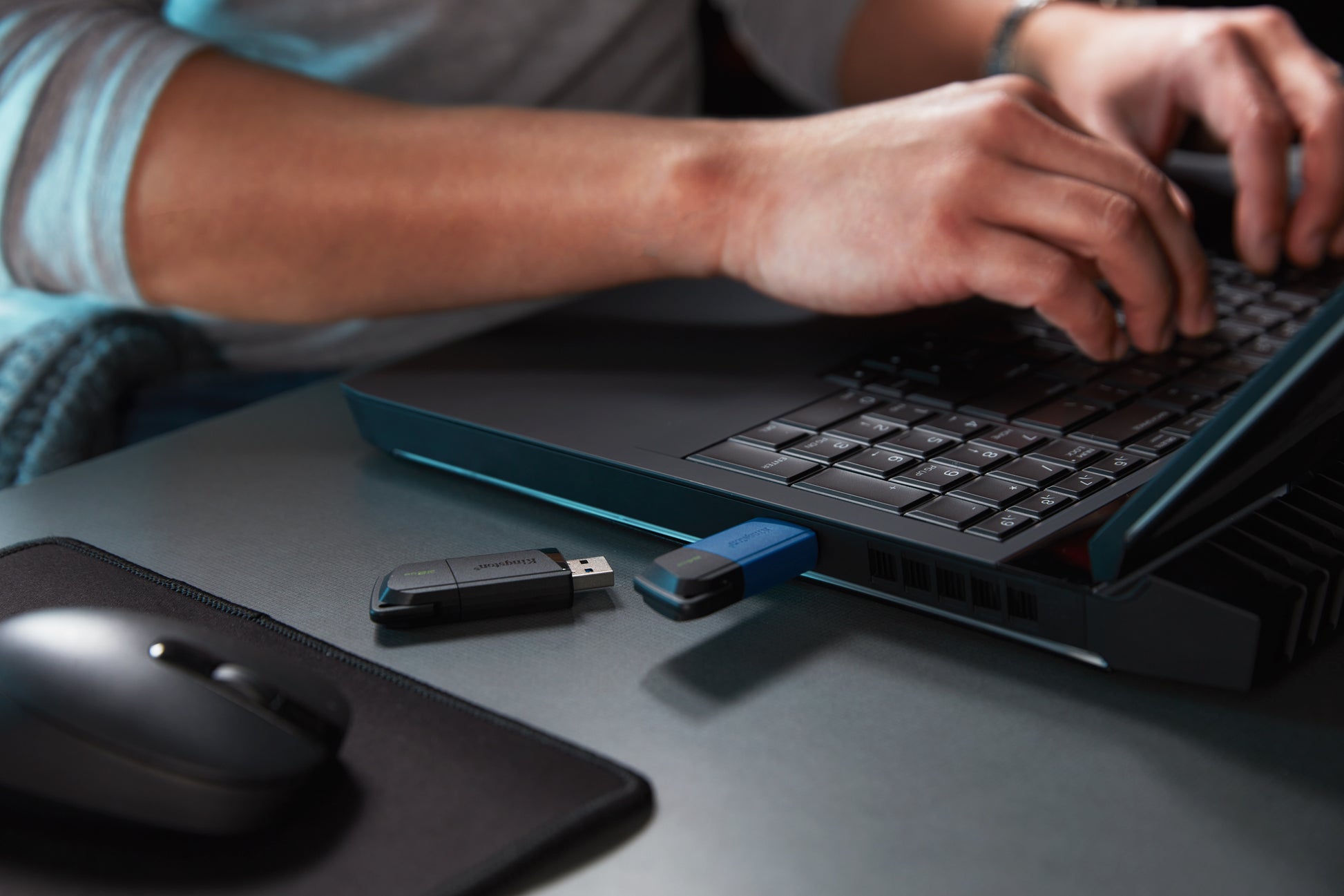 Kingston DataTraveler Exodia M - Unidad flash USB - 64 GB - USB 3.2 Gen 1 Guatemala