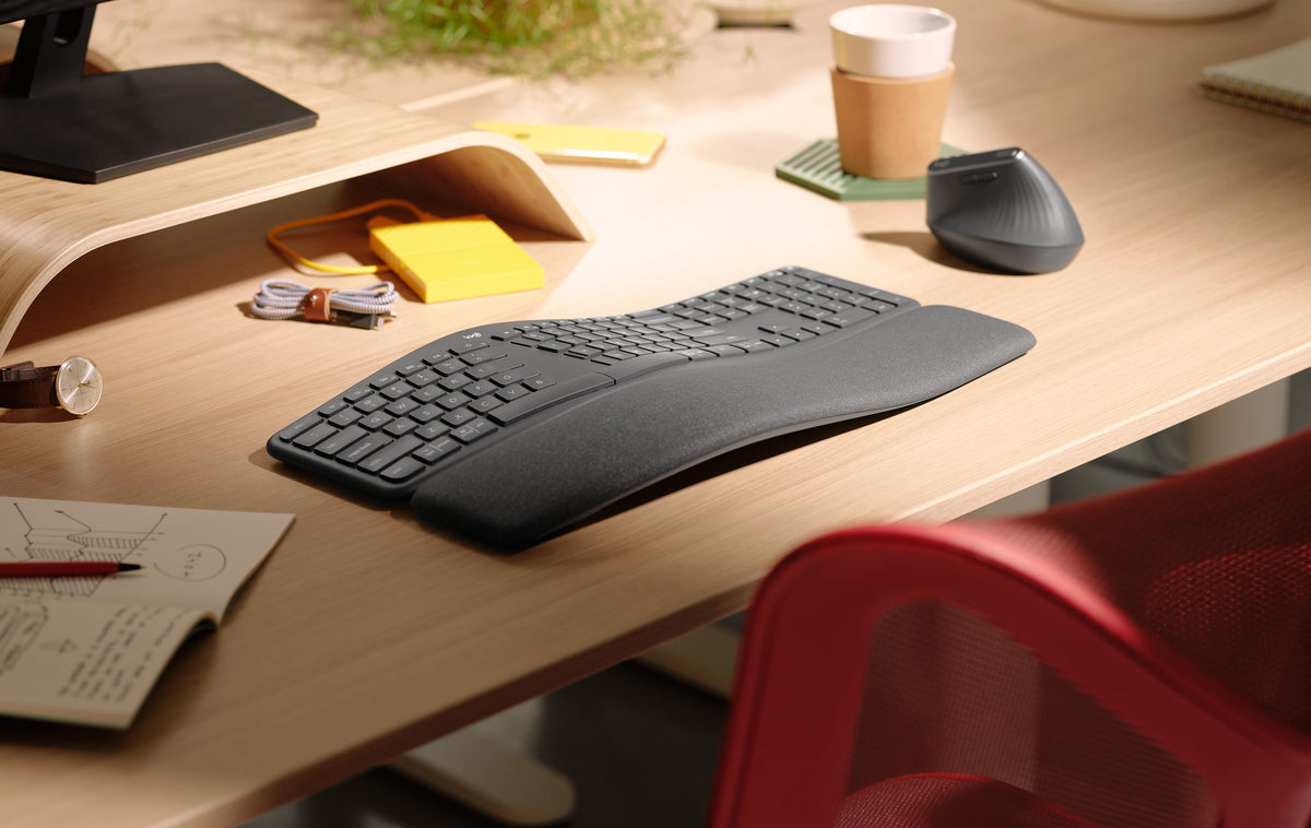 Logitech ERGO K860 - Teclado - inalámbrico - 2.4 GHz, Bluetooth 5.0 - grafito Guatemala