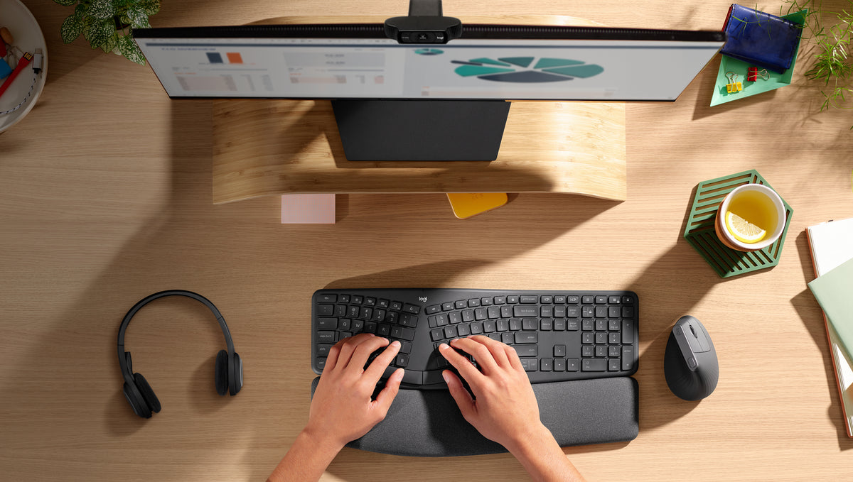 Logitech ERGO K860 - Teclado - inalámbrico - 2.4 GHz, Bluetooth 5.0 Guatemala