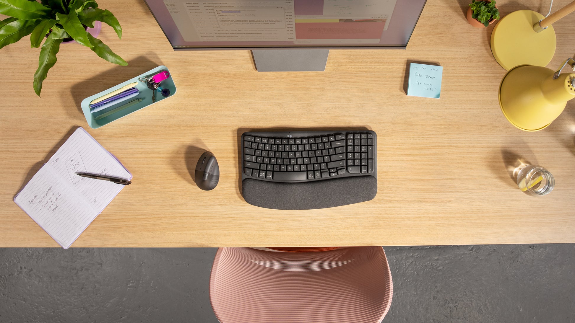 Logitech Lift Left Vertical Ergonomic Mouse - Ratón vertical - ergonómico - zurdo - 6 botones - inalámbrico - 2.4 GHz Bluetooth - receptor de USB Logitech Logi Bolt - grafito Guatemala